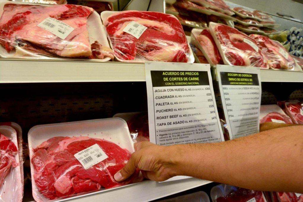 El intendente de Uriburu presentó el nuevo proyecto para vender el kilo de carne a 500 pesos.