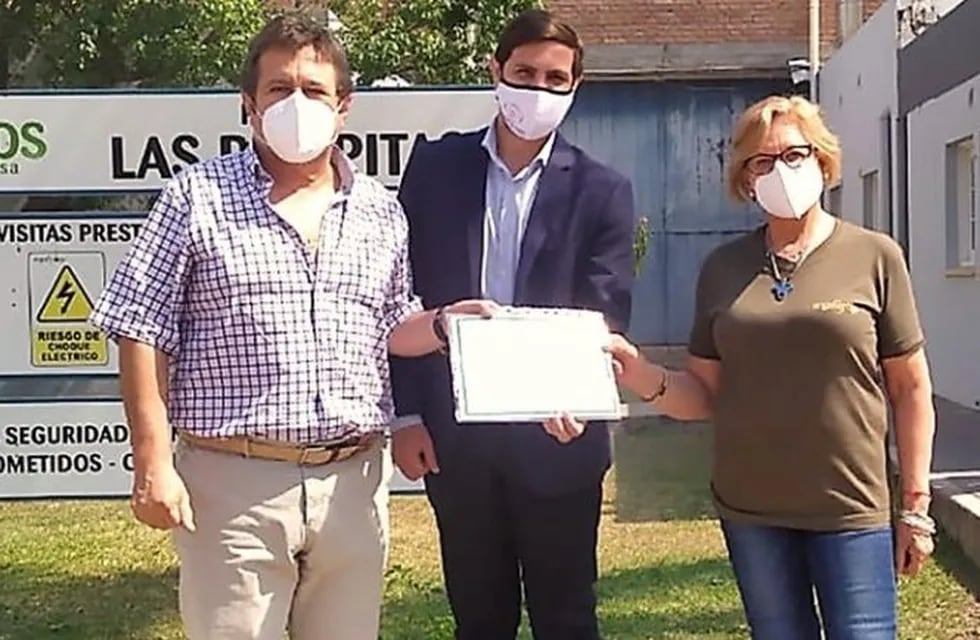 Raúl Villafañe recibió la certificación del Ministerio de Producción de Jujuy