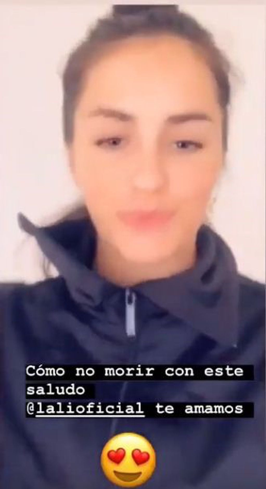 La cantante pop le envió un video a la hija de la modelo y el Dj a través de del Cerro.