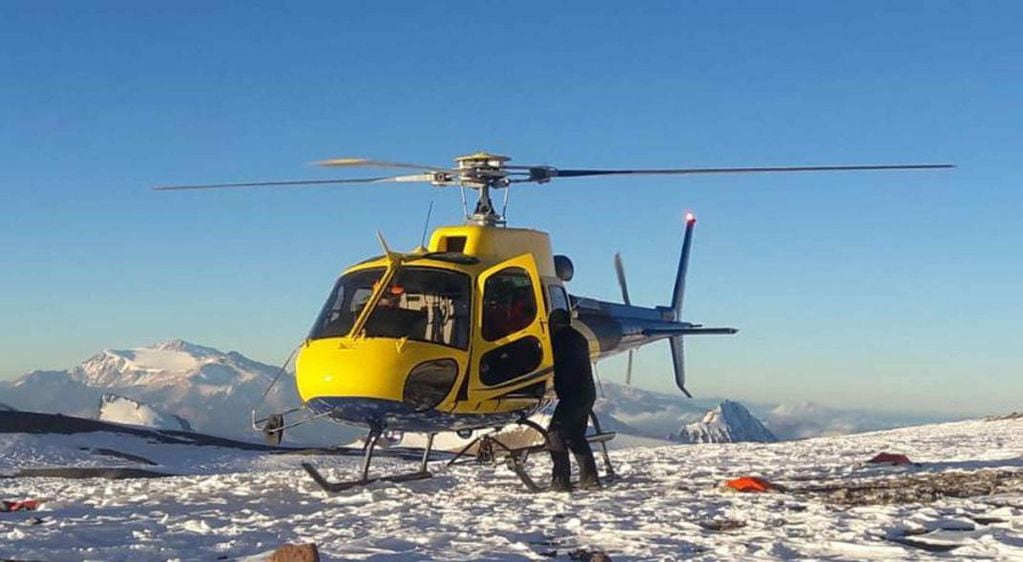 La utilización de helicópeteros es una de las alternativas de rescate en la montaña (Gentileza Ministerio de Seguridad de Mendoza).