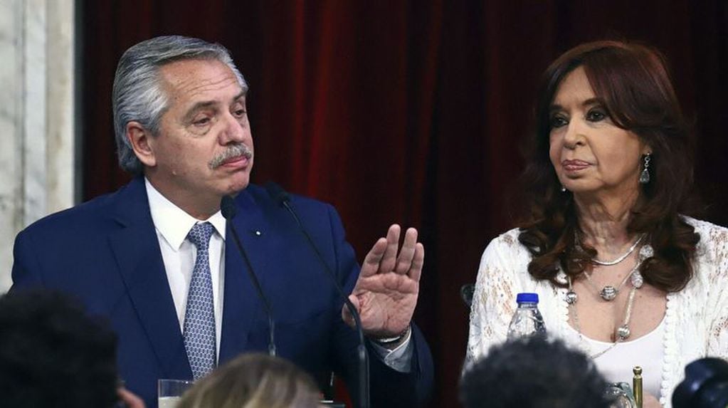 Ante una eventual postulación de Cristina Kirchner para las elecciones 2023, Alberto Fernández evaluaría no presentarse como candidato. Foto: TN.