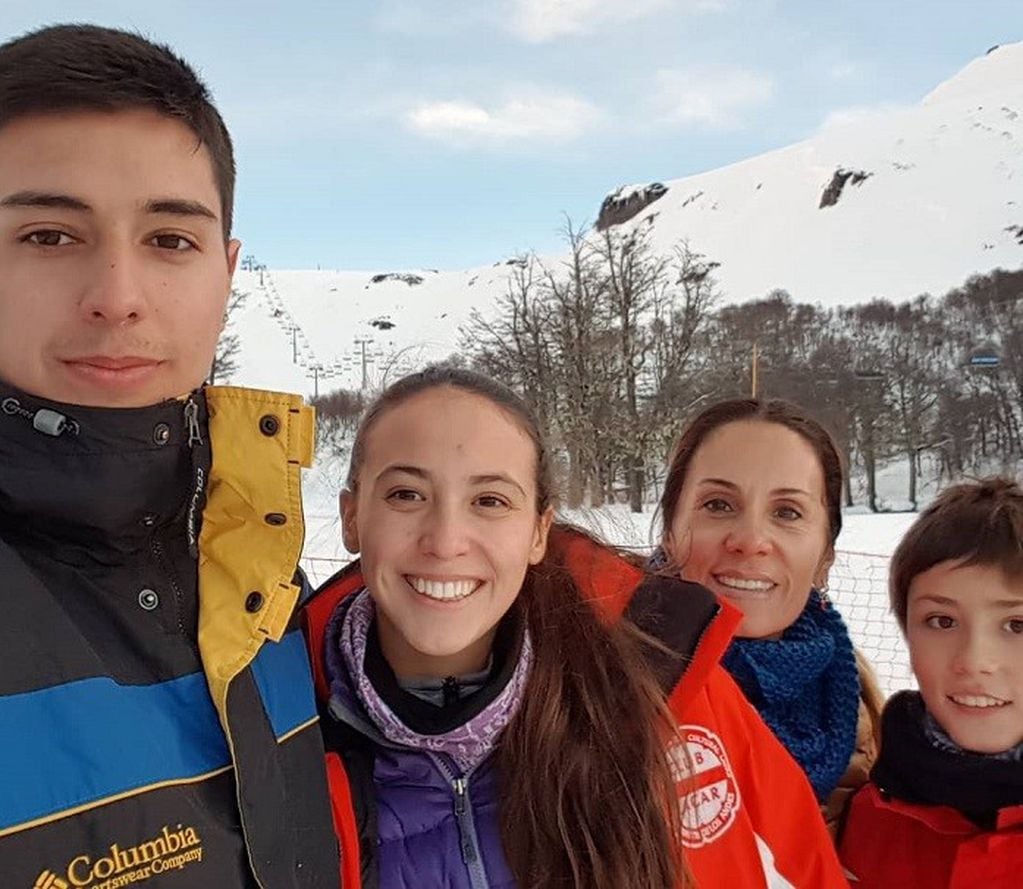 Gabriel Batistuta y su familia. (Instagram)