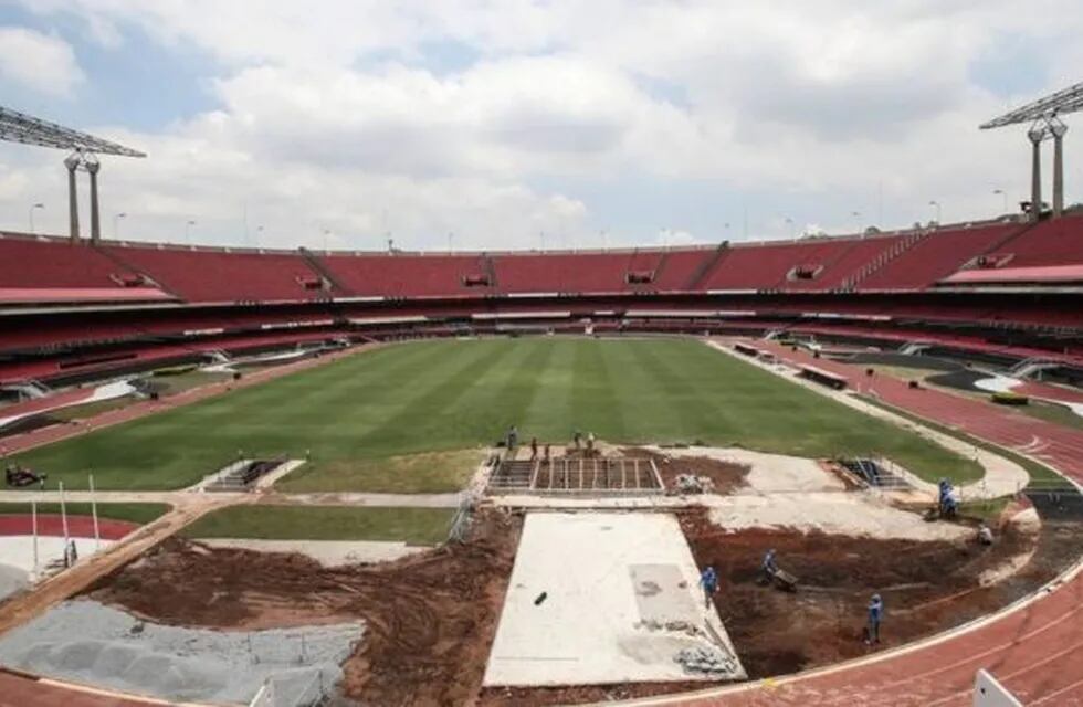 El estadio Morumbí en obras para el partido entre Sao Paulo y Talleres.