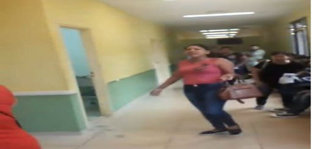 Escena de violencia en el Hospital  "Dra. Marta Teodora Schwarz" de Puerto Iguazú. (Radio Nacional)