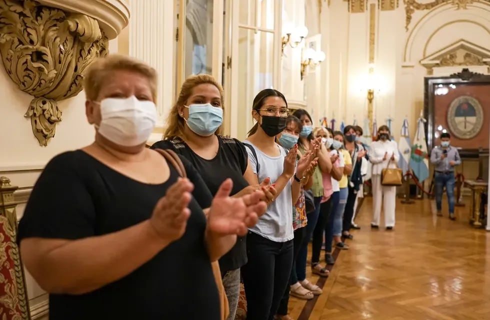 Directivas e integrantes de la Asociación de Madres Solteras de San Pedro de Jujuy fueron invitadas especiales al acto que tuvo lugar en la Casa de Gobierno.