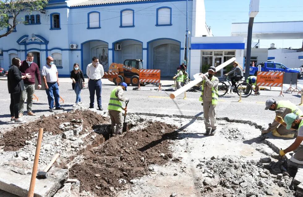 Cooperativas trabajan en las remodelaciones viales de la Avenida Santa Fe