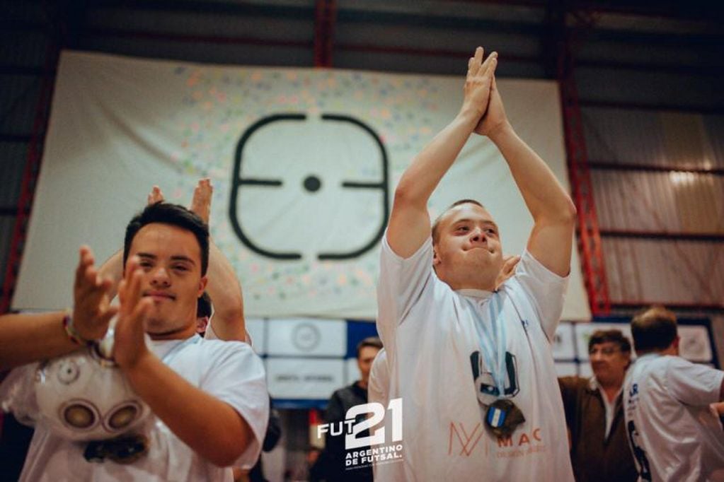 Las mejores imágenes del torneo de Futsal para chicos con Síndrome de Down que se llevó a cabo en Cordoba. (Facebook Fut 21)
