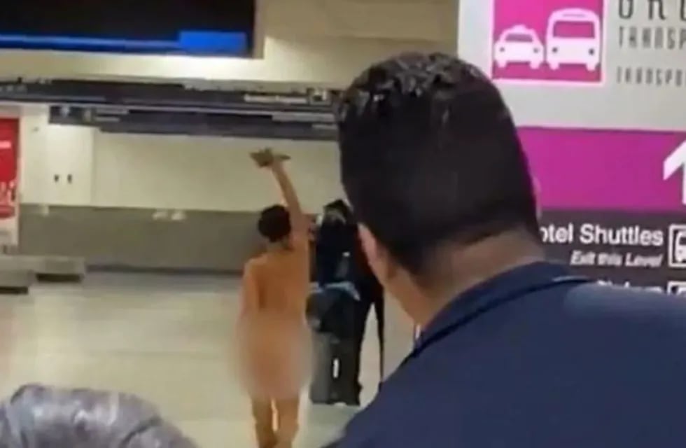 Una mujer se paseó desnuda por el aeropuerto de Miami