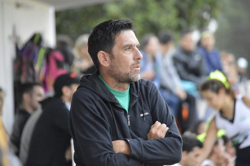 Sebastián Vich entrenador del Cultural Arroyito