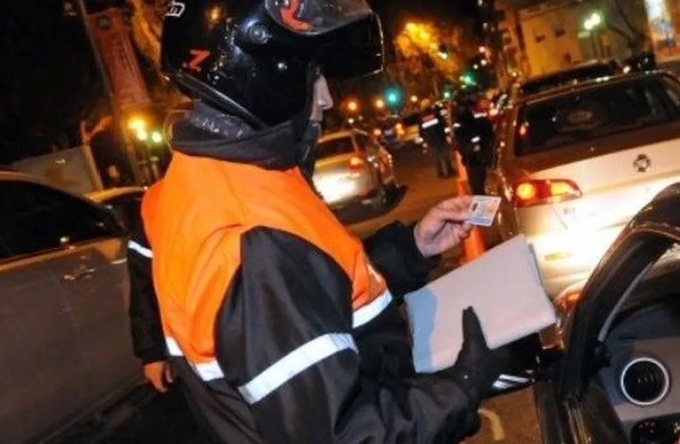 Control de tránsito en Rosario: se remitieron 29 vehículos por alcoholemia. (Archivo)