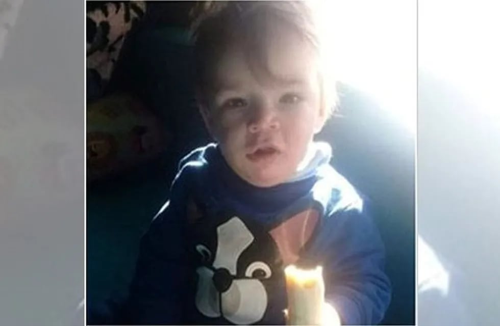 Felipe, un bebé de apenas 10 meses de Tres Arroyos, fue brutalmente golpeado y sospechan de su padrastro.