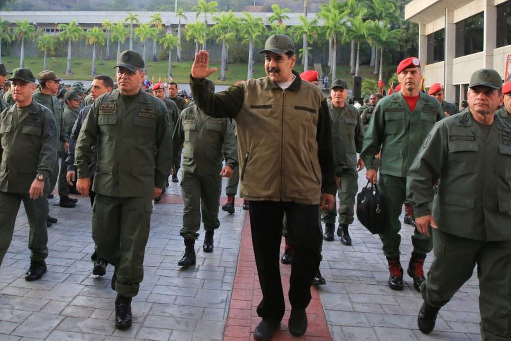 Nicolas Maduro en la Base Militar de Caracas (Foto: Miraflores/Handout via REUTERS)