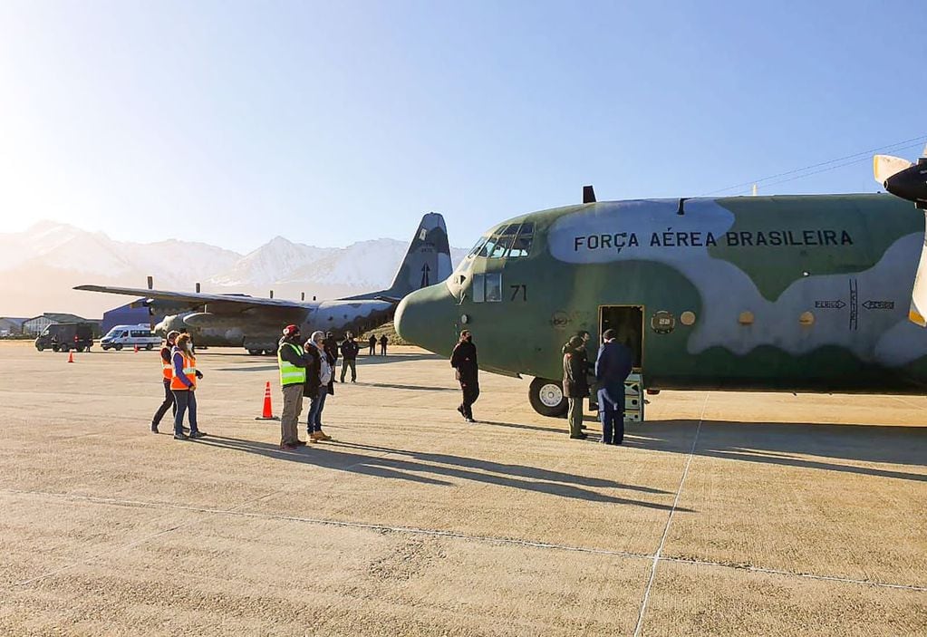 El Aeropuerto Internacional “Malvinas Argentinas” de Ushuaia fue, por sexta vez consecutiva, base de apoyo logístico para el Programa Antártico Brasileño (PROANTAR) de la Marina de la República Federativa de Brasil, brindando servicios aeroportuarios a la Fuerza Aérea brasileña.