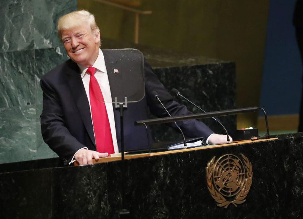 Donald Trump sonríe tras causar risas en la ONU. Foto: EFE.