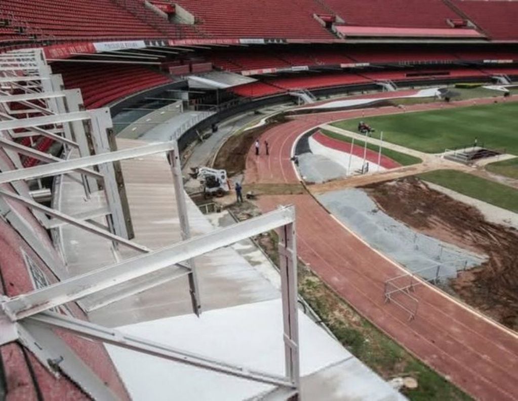 El estadio Morumbí en obras para el partido entre Sao Paulo y Talleres.