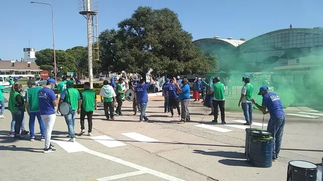 Manifestacion STIA en Arcor Arroyito
