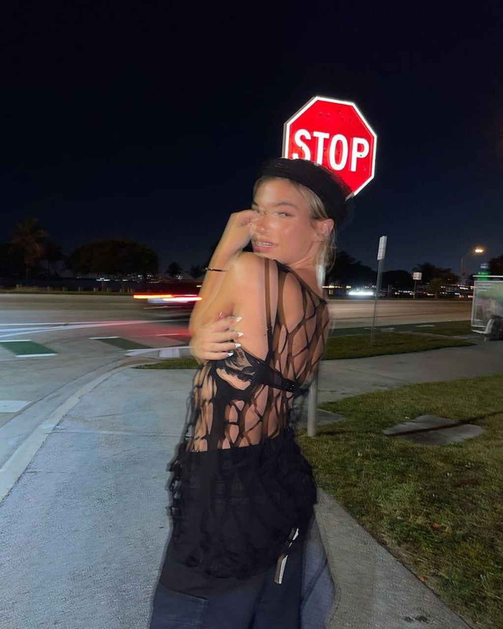 Stefi Roitman deslumbró con su look desde Miami.