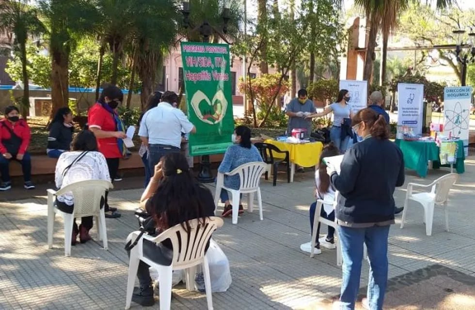 Sífilis. Campaña de prevención en la Plaza 9 de Julio de Posadas.