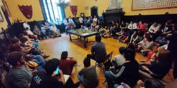 Los docentes del Colegio Manuel Belgrano y del Monserrat se reunieron para definir un plan de lucha conjunto.