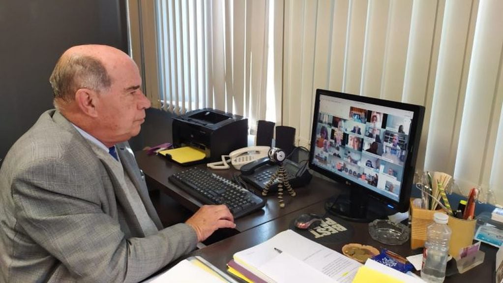 El presidente del Superior Tribunal, Sergio Jenefes, impulsó la utilización de nuevas herramientas digitales en la actividad judicial de Jujuy durante el aislamiento por coronavirus.