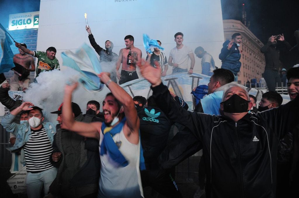 Los festejos de Argentina campeón en el Obelisco.