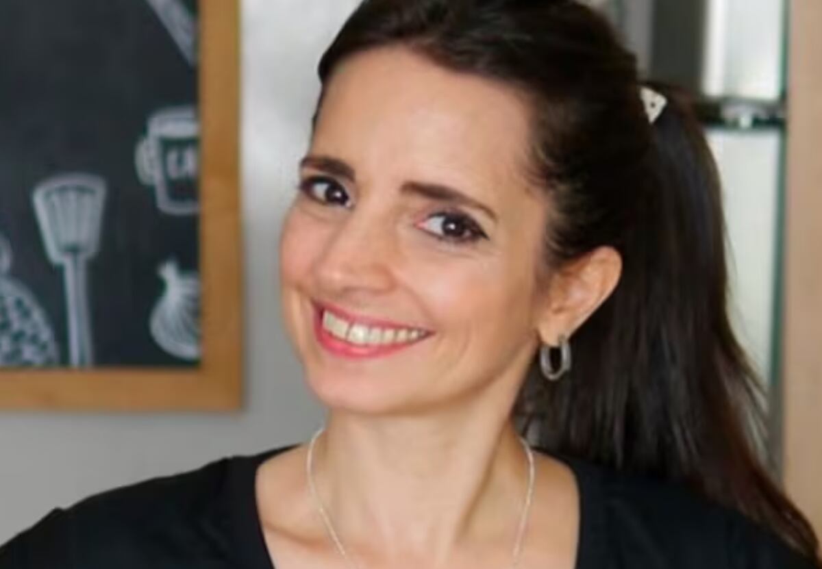 Cómo hacer un snack dulce de chocolate sin harina ni azúcar: la receta de Paulina Cocina que es viral thumbnail