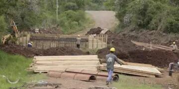 Arroyo del Medio: ejecutan obras viales en la zona rural