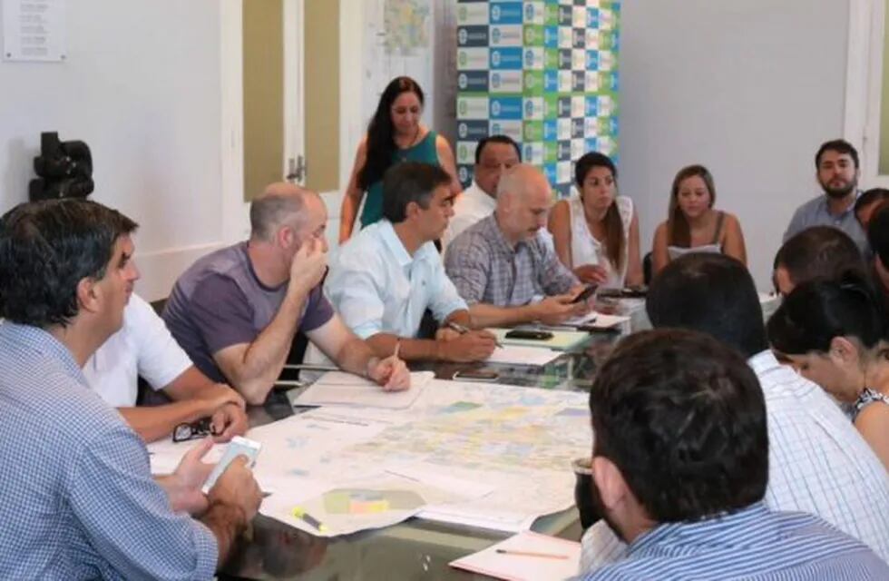 El intendente Jorge Capitanich encabezó el Comité de Emergencia por la tormenta que azotó Resistencia.