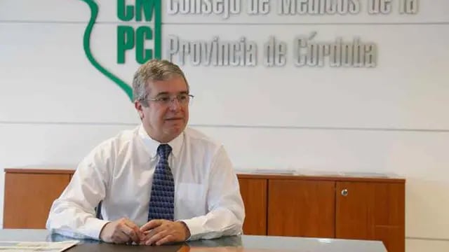 Andrés de León. El presidente del Consejo de Médicos de la Provincia de Córdoba manifestó inquietud por la estigmatización. 