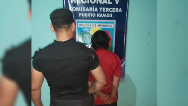 Puerto Iguazú: un enfrentamiento entre aldeas dejó tres heridos y un detenido.