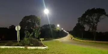 San Pedro: Energía de Misiones colocó luminaria LED