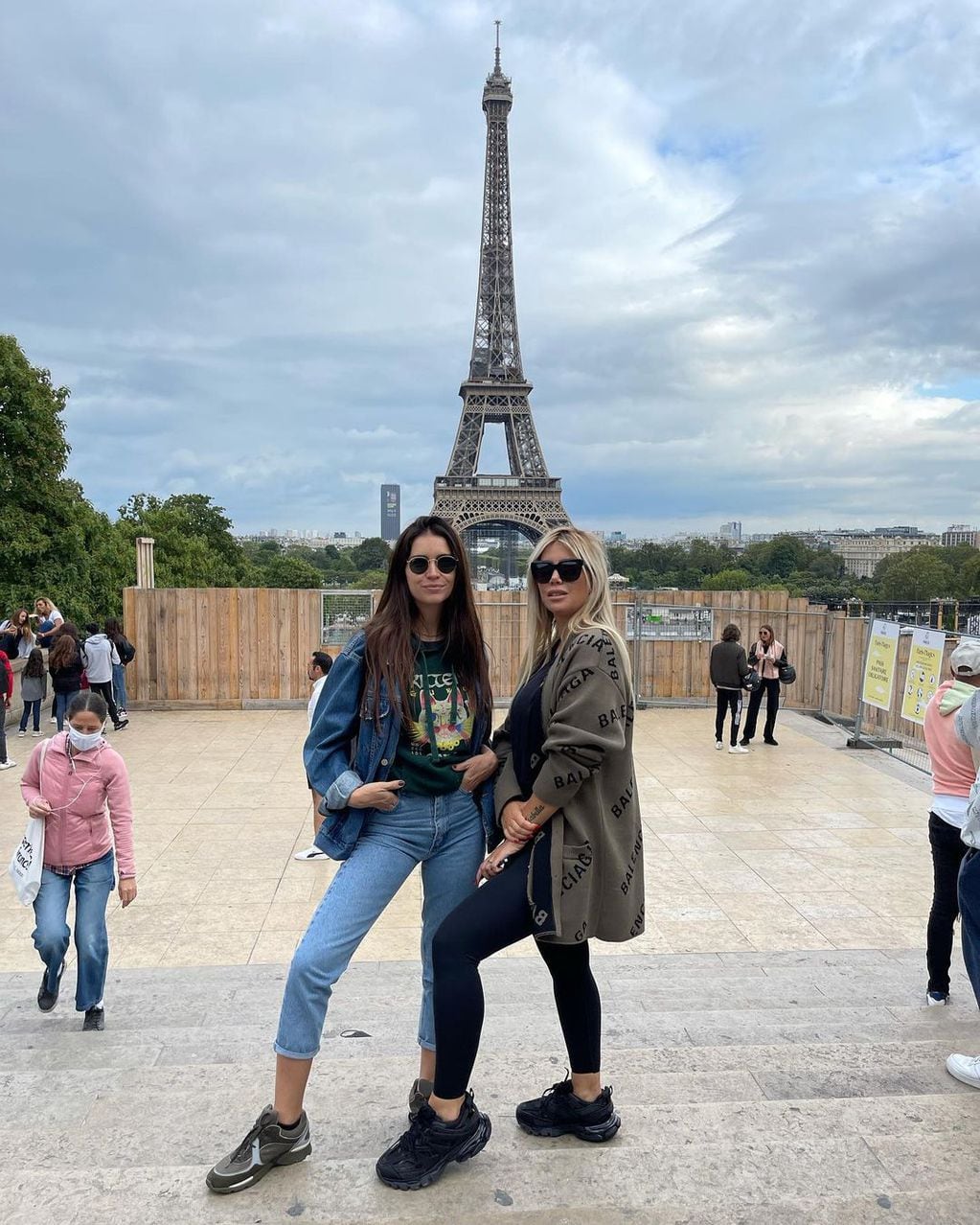 Wanda y Zaira Nara se reencontraron en París y emocionaron a todos