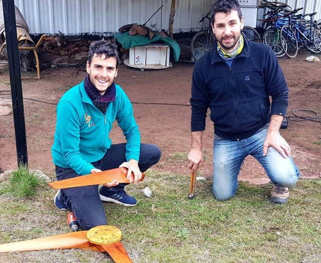 Crearon un sistema eólico solar para una escuela rural del interior de San Luis.