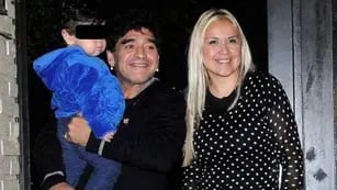 Verónica Ojeda y Diego Maradona. (TN)