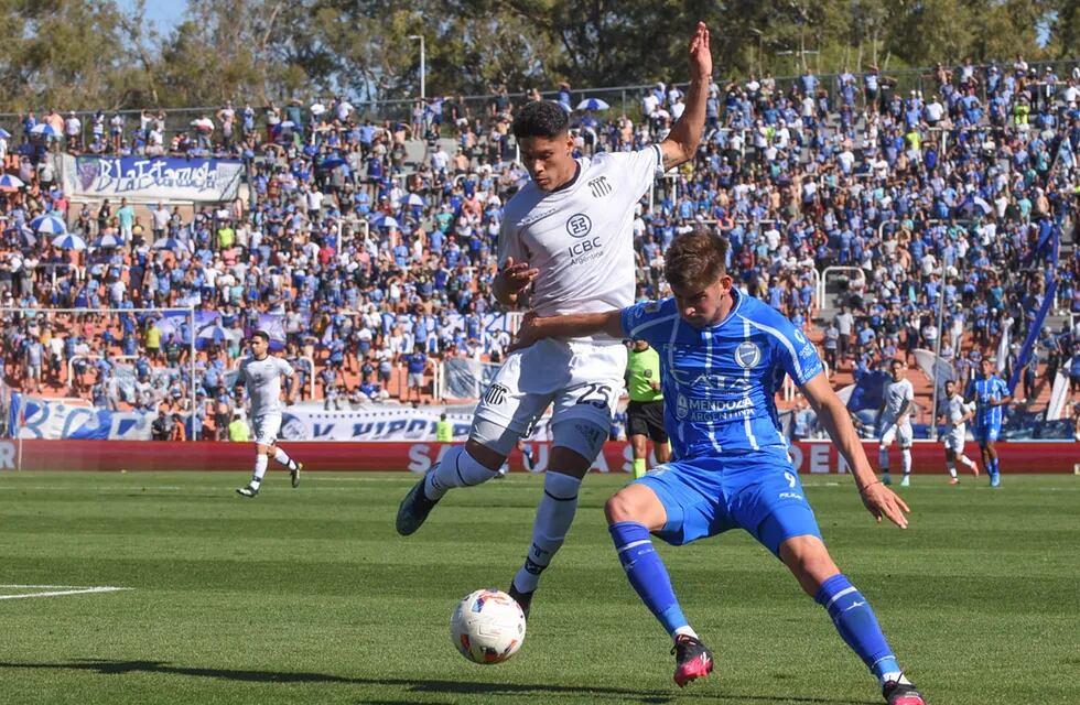 Godoy Cruz sufrió la pelota parada en contra, no tuvo reacción y cayó ante Talleres de Córdoba.
(Gentileza Los Andes de Mendoza)