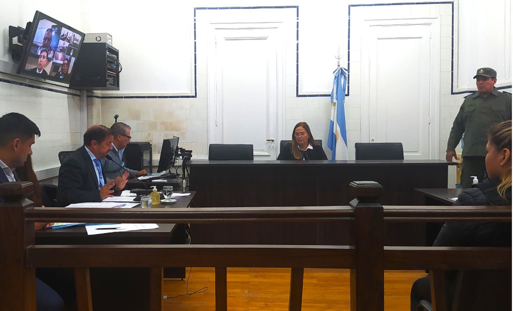 Las autoridades judiciales determinaron que entre los acusados sindicados como organizadores de la "narcobanda", se encuentra un peligroso sujeto que registra antecedentes penales en Jujuy y Tucumán.