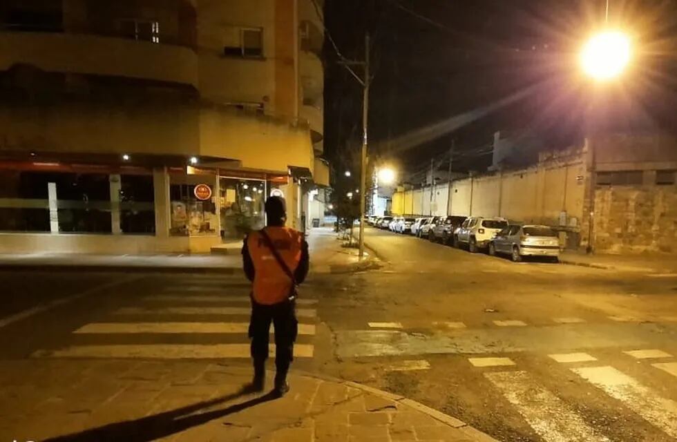 El COE provincial levantó restricciones horarias nocturnas en Jujuy. Demás medidas de prevención y protocolos siguen vigentes