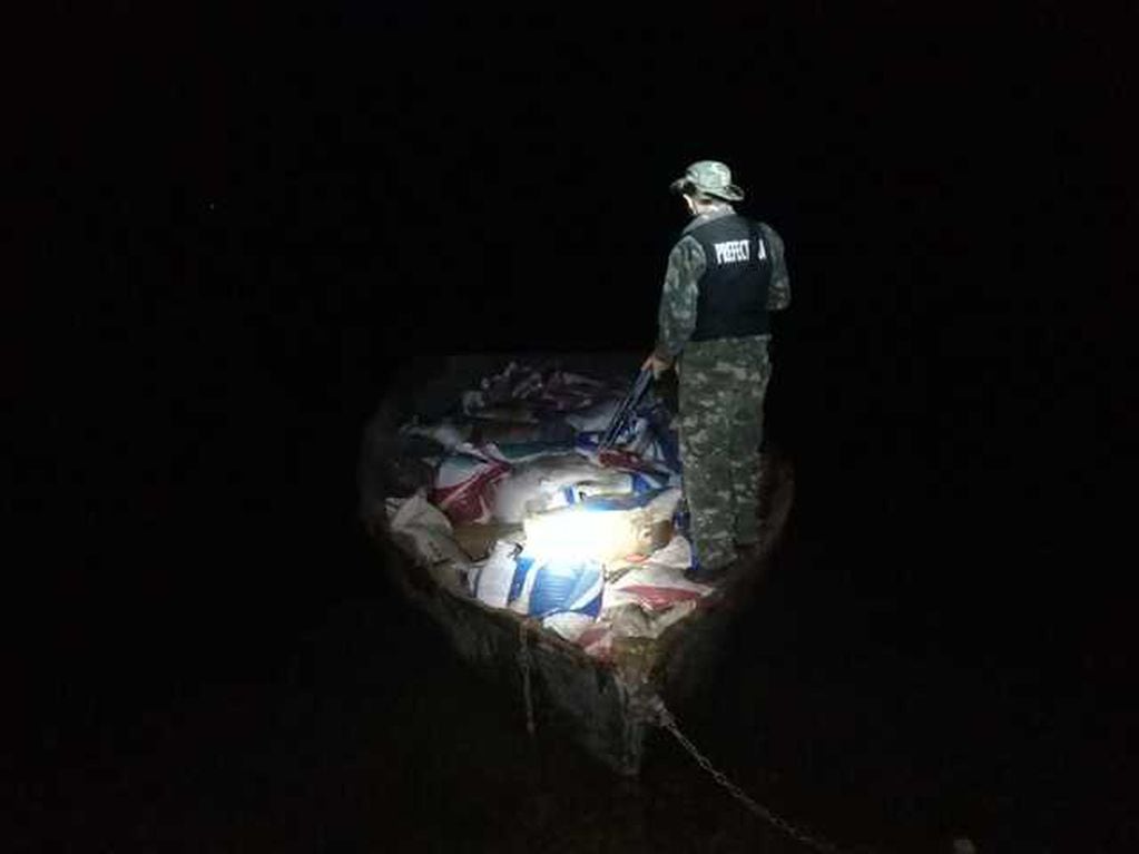 Soja ilegal: Prefectura Naval Argentina secuestró más de cuatro toneladas en El Soberbio.