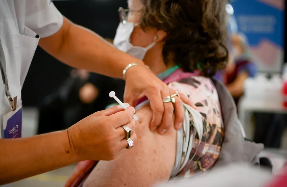 Vacunación contra el coronavirus en Santa Fe. (Gobierno de Santa Fe)