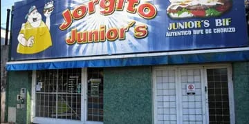 Atacaron a balazos Jorgito Junior's en Rosario