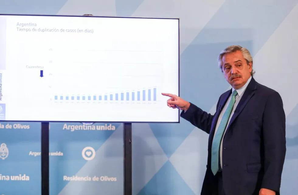 Alberto Fernández durante una conferencia de prensa. (EFE)