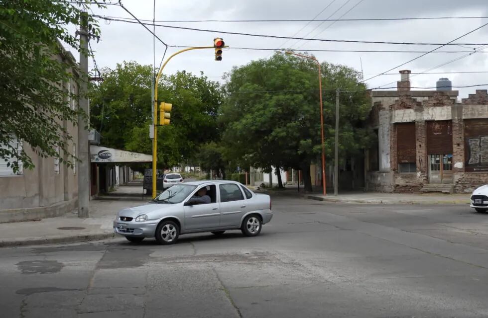 Funcionan los semáforos instalados en Urquiza y Buchardo