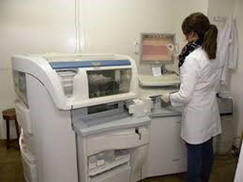 Laboratorio LACMI del Parque del Conocimiento donde se analizan las muestras para determinar si hay infección de COVID 19. (Misiones Online)