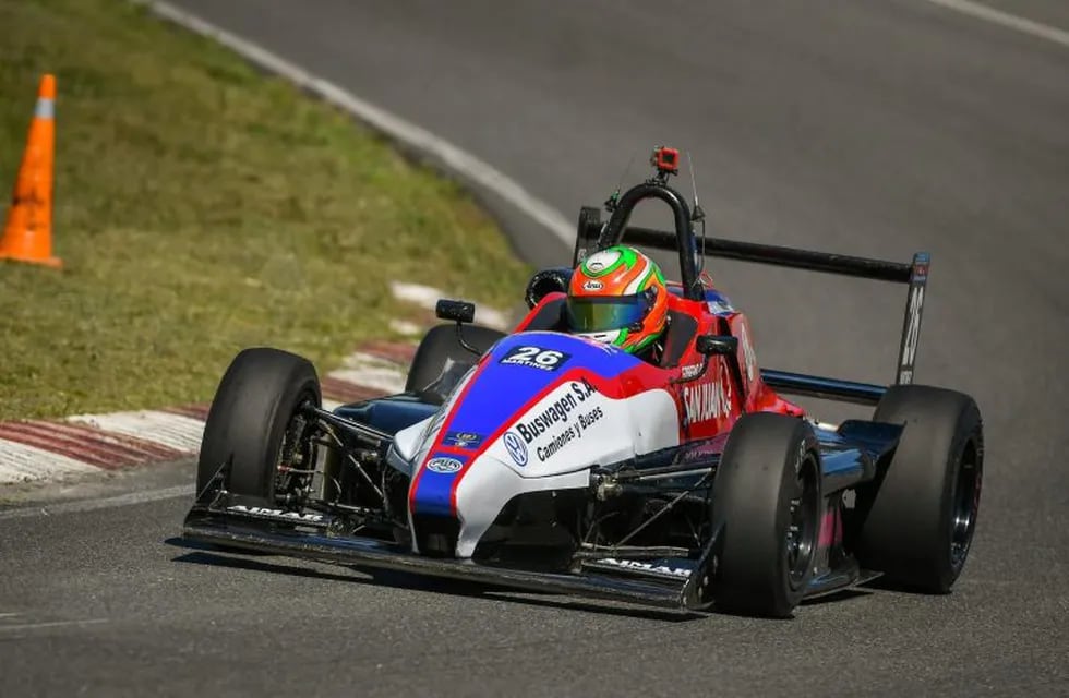 Tobías Martínez, Fórmula Renault Plus 2018.