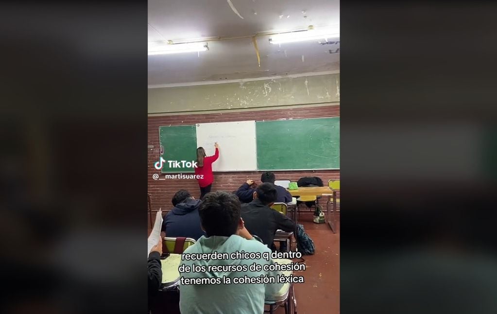 A lo Dibu Martínez: una profesora mendocina aceptó un particular pedido de sus alumnos y se volvió viral