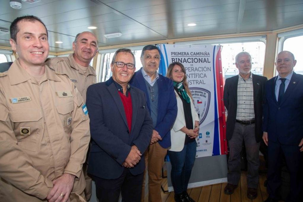 Argentina - Chile , cooperación científica en aguas del beagle.