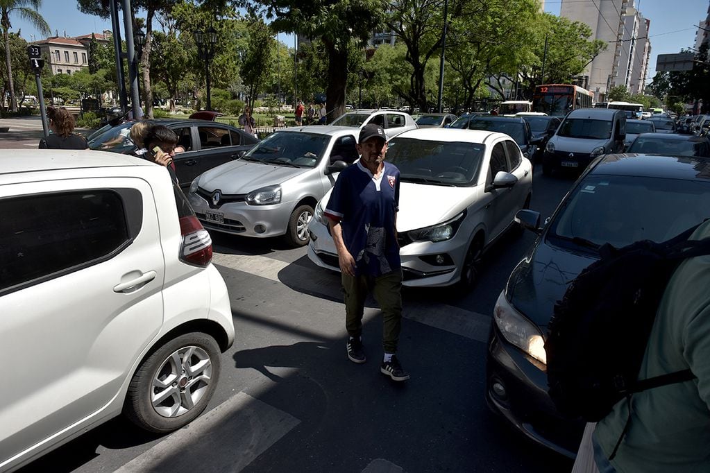 Una nueva marcha piquetera en Córdoba podría generar muchas complicaciones en el tránsito. (José Hernández / La Voz)