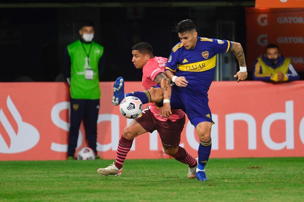 Cristian Pavón, el delantero cordobés de Boca, en el partido ante Barcelona de Ecuador por la Copa Libertadores. (Fotobaires)