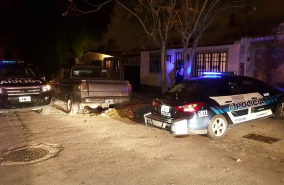 Perosnal de la Dirección de Lucha contra el Narcotráfico desbarató este viernes por la madrugada a una banda que distribuía cocaína en el Gran Mendoza.