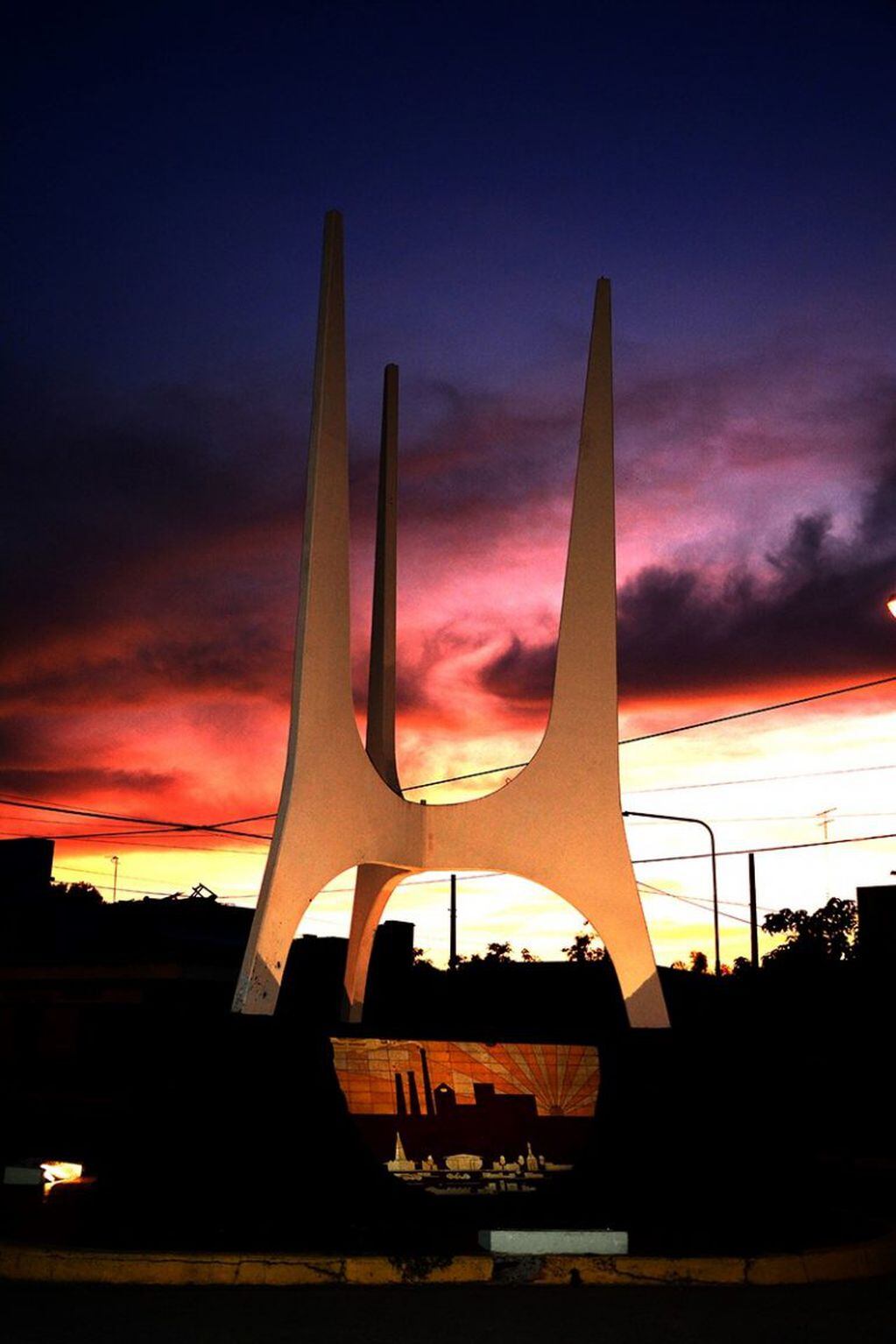 Monumento a los Orígenes de Arroyito